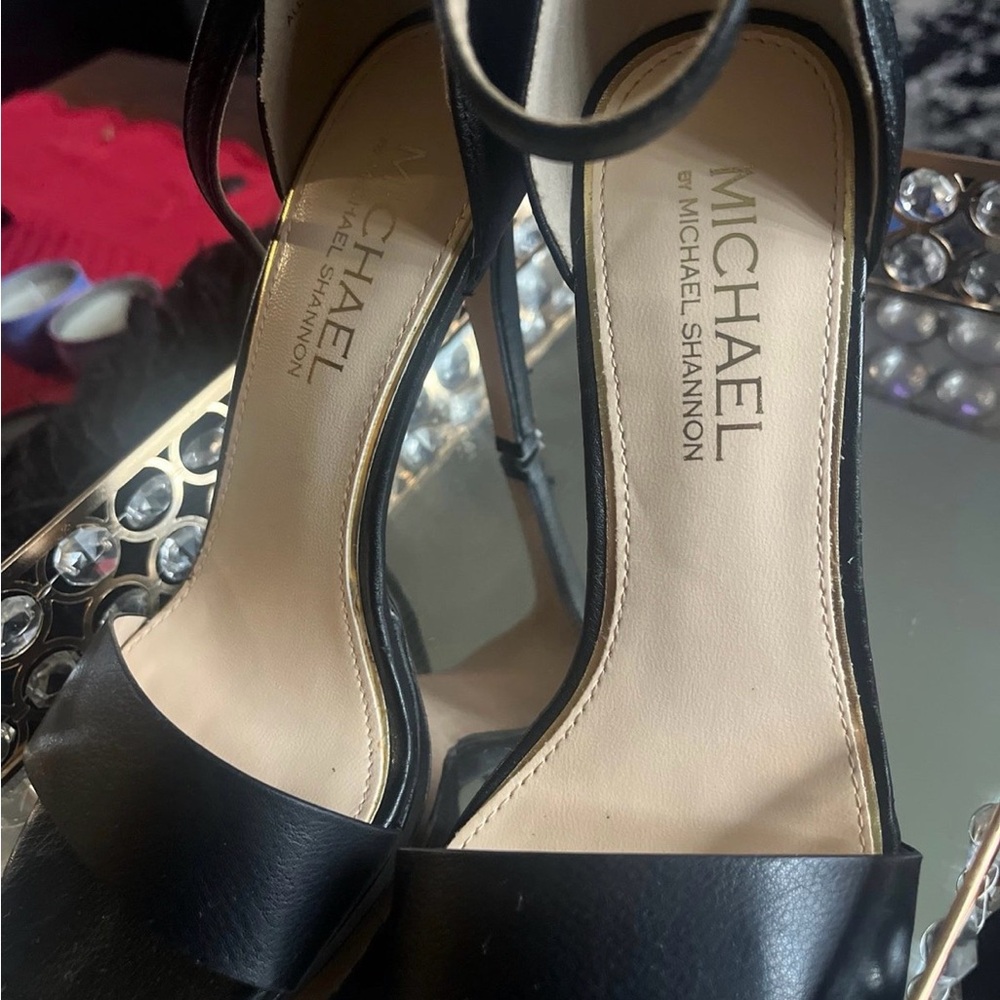 Michael Shannon Black Women's Heels - Picture 6 of 6